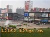 北京汽车汽配基地（西国贸汽配基地）超大规模、超前规划的AUTOMALL汽车汽配基地总占地面积30万平方米，建筑面积18万平方米，绿化面积达90000平方米，全部为三至五层的全现浇框架结构，是少见的低密度建筑。北京汽车汽配基地（西国贸汽配基地）东西跨度约600米 ，南北最宽处约400米。16米宽的道路畅通无阻，拥有上千个停车位。整个北京汽车汽配基地（西国贸汽配基地）气势磅礴、虎踞龙盘，是北京少有的超大规模的汽配卖场。 北京汽车汽配基地（西国贸汽配基地）A区: 汽车配件大卖场主要以汽车配件销售为主，首层为分隔成一定开间的店面；二层及三层形成内街，通过连廊、楼梯、扶梯、电梯等交通形式将不同楼座、不同楼层相互串接在一起，形成一个区域型汽车配件销售街市。北京汽车汽配基地（西国贸汽配基地）包括：进口配件区、美国配件区、韩国配件区、大众系列配件区、厂家代理专项产品区、汽车精品区、精品装饰区、轮胎系列区、汽保设备区、横向产品专区、国产配件区、维修保养专区等。八部货梯、二十部自动扶梯可以无障碍轻松运送货物直上二、三层。更有多部观光电梯为A区画上点晶之笔。 北京汽车汽配基地（西国贸汽配基地）B1区：五星级亚洲娱乐基地。餐饮娱乐，休闲健身，五星级酒店等，是北京新兴的24小时不夜城。 北京汽车汽配基地（西国贸汽配基地）B2区：品牌专卖及综合商务配套区。包括品牌汽配专卖店、银行、高档写字间、商务中心等一应俱全。 北京汽车汽配基地（西国贸汽配基地）C区：4S店专卖园区。建在C区的东风标致汇京柯曼店是继东风悦达起亚店、东风日产店之后新张的第三家4S店。已经于2004年8月21日开业，汇京柯曼4S店占地面积5000平米，建筑面积12000平米，一层展厅的面积就达到了1000平米，号称全球最大的“蓝盒子” 。 